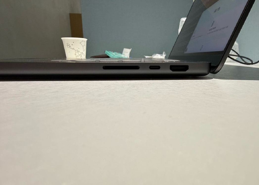 맥북 M4 Pro 14인치 12코어 24GB 1TB 스블 풀박스 팝니다 이미지