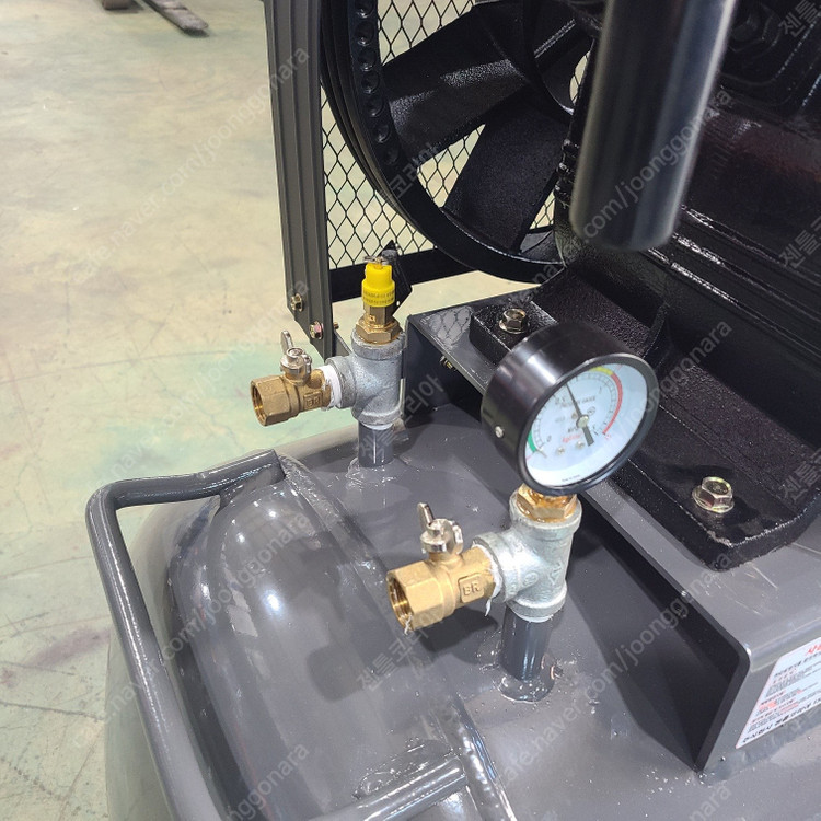 중고 10마력 400리터 콤프레샤 피스톤 젠틀코리아 이미지