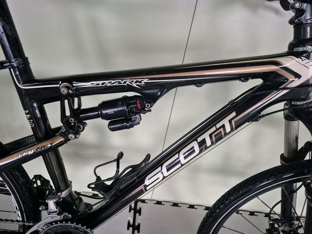 스캇(SCOTT) 스파크 30 풀카본.풀샥 자전거 이미지
