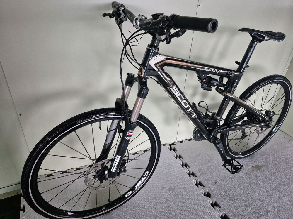 스캇(SCOTT) 스파크 30 풀카본.풀샥 자전거 이미지