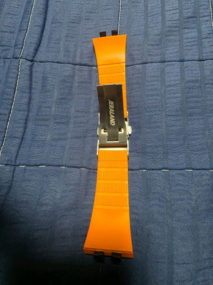 지샥 gmw-b5000 불소 러버 디버클 밴드 오렌지 손목둘레 17cm 까지 가능, 상태 좋은편입니다.구입가격 밴드 이미지