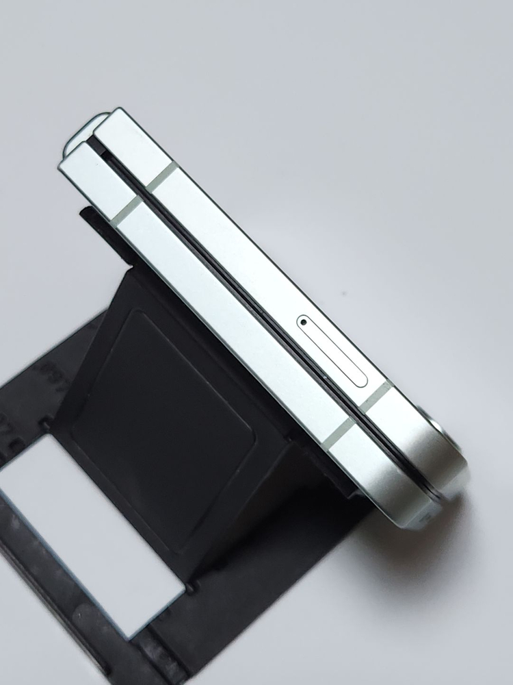 갤럭시Z플립6 256G 민트 공기계 15090 이미지