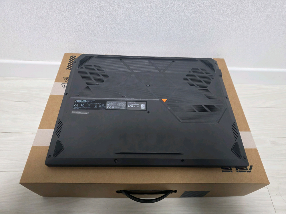 ASUS TUF A16 RTX5060 게이밍 노트북 이미지