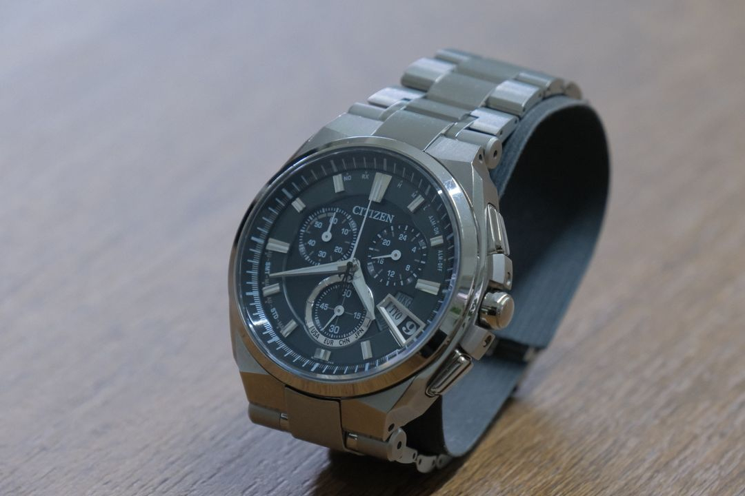 시티즌 아테사 다이렉트플라이트 BY0040-51E 전파솔라 티타늄 팔아요 이미지