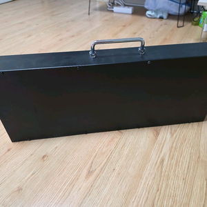 인산철 파워뱅크 180A 12V, 주행충전기.인버터 2K 신품. 장착용 패널 2종. 연장케이블 및 파워스테이션 이미지