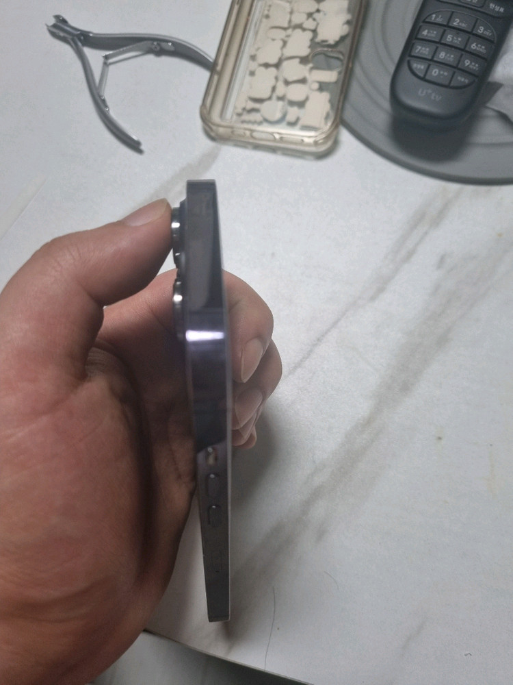 아이폰14프로 딥퍼플 팝니다. 이미지