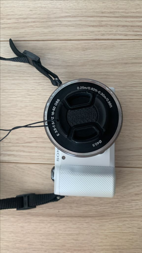 소니 A5000 미러리스 카메라 팝니다. 이미지