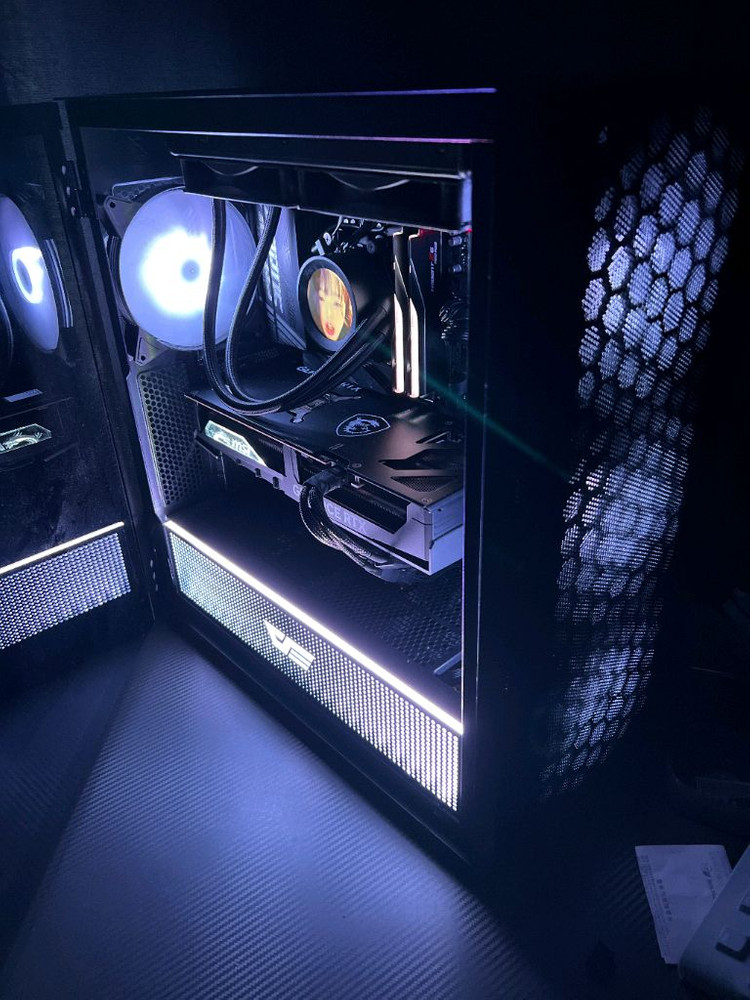 9800X3D x870 4080super 1200w NZXT 수냉쿨러 PC 데스크탑 이미지