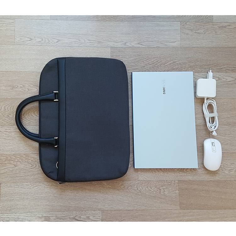 삼성 이온 노트북 NT950XCJ 판매합니다 이미지