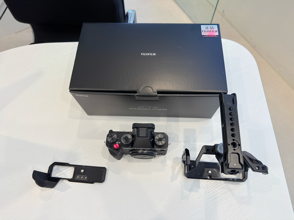 후지 x-t5 바디, 시그마 18-50 x마운트 이미지