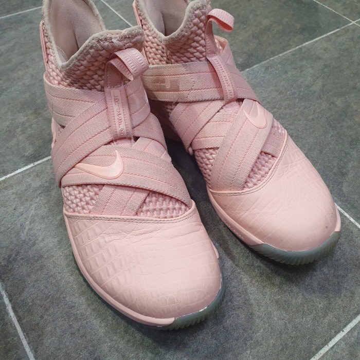 나이키 Nike 르브론 솔져 12 연분홍 AO 4054-900(260) 이미지
