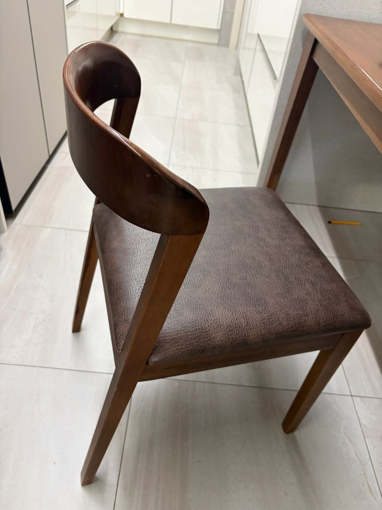 4/30이사.300구입)6인 원목 월넛 우드 식탁 의자3 1600x800 이미지