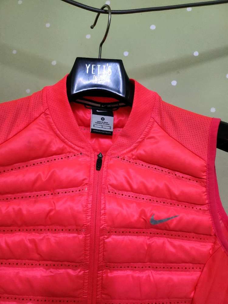 나이키 에어로로프트800 여성용 런닝 베스트85(반가슴45)상태최상 택포24000 이미지