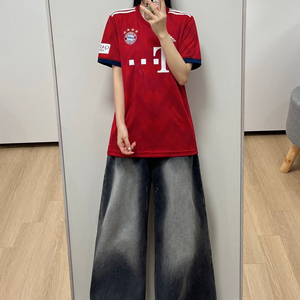 아디다스 18-19 바이에른 뮌헨 레반도프스키 유니폼 이미지