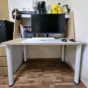 2단 조명 책상 usb포트 우드톤_컴퓨터용사무용아이학생데스크테이블판매중고가구서울서재독서실사무실공부방스터디급처이사처분 이미지