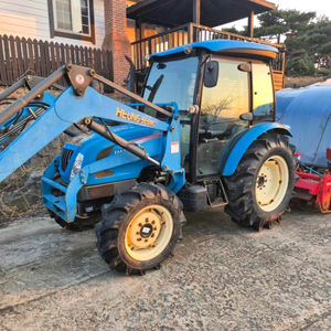 LS엠트론 52마력 트랙터 이미지