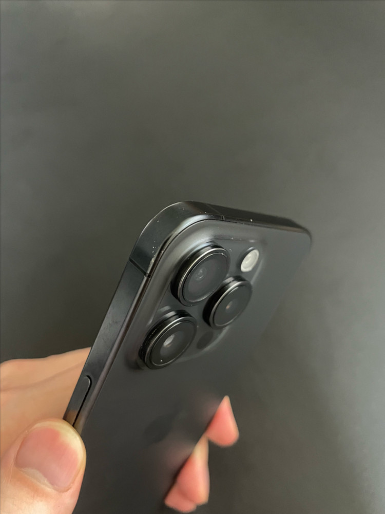 애플 아이폰15 프로 블랙 티타늄 128GB 이미지