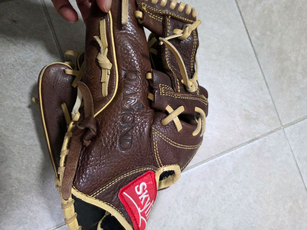 스카이라인 야구글러브[좌완용] 이미지