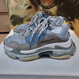 발렌시아가 트리플s 그레이 41사이즈 풀셋 이미지