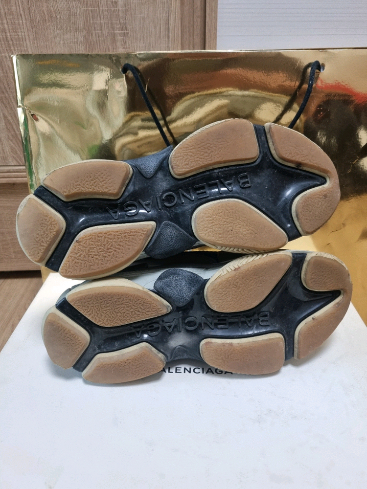 발렌시아가 트리플s 그레이 41사이즈 풀셋 이미지