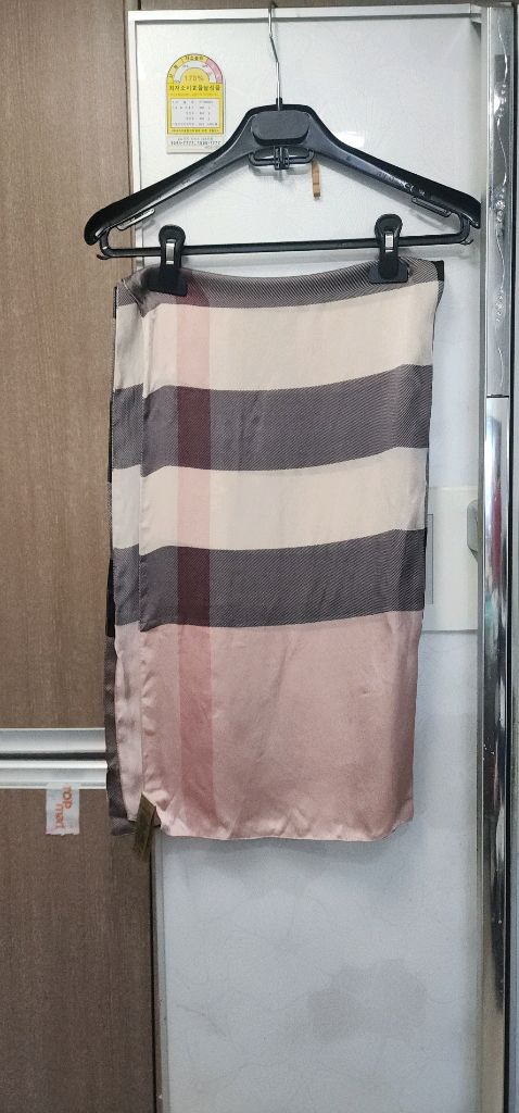 BURBERRY 실크 스카프/ 버버리 셔링 원피스 이미지