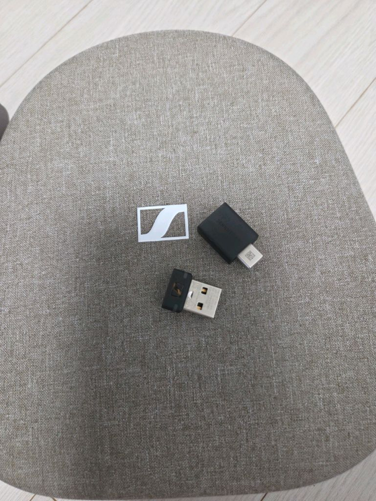 젠하이저 모멘텀 4 + BTD600 팝니다 이미지