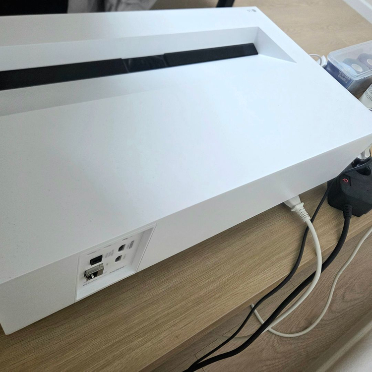 lg 시네빔 초단초점 빔프로젝터 가격제안받아요 연락주세요 이미지