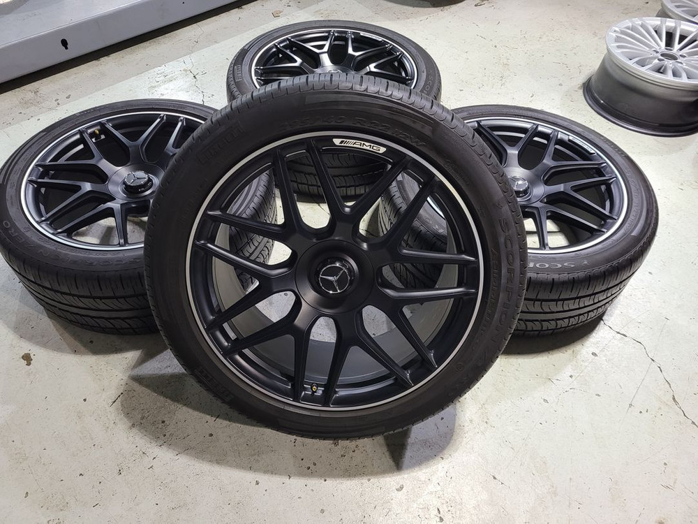 벤츠G바겐 G63AMG퍼포먼스 에디션 22인치 순정품휠타이어 이미지