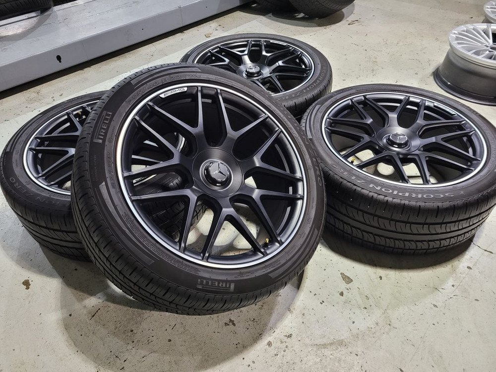 벤츠G바겐 G63AMG퍼포먼스 에디션 22인치 순정품휠타이어 이미지