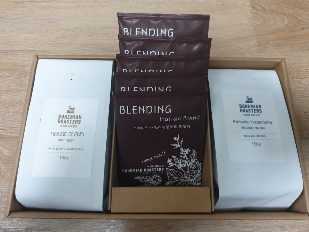 박이추 커피공장 보헤미안 커피 유나이트 로스터리 선물세트 원두커피 유나이티드 미개봉 새제품 이미지