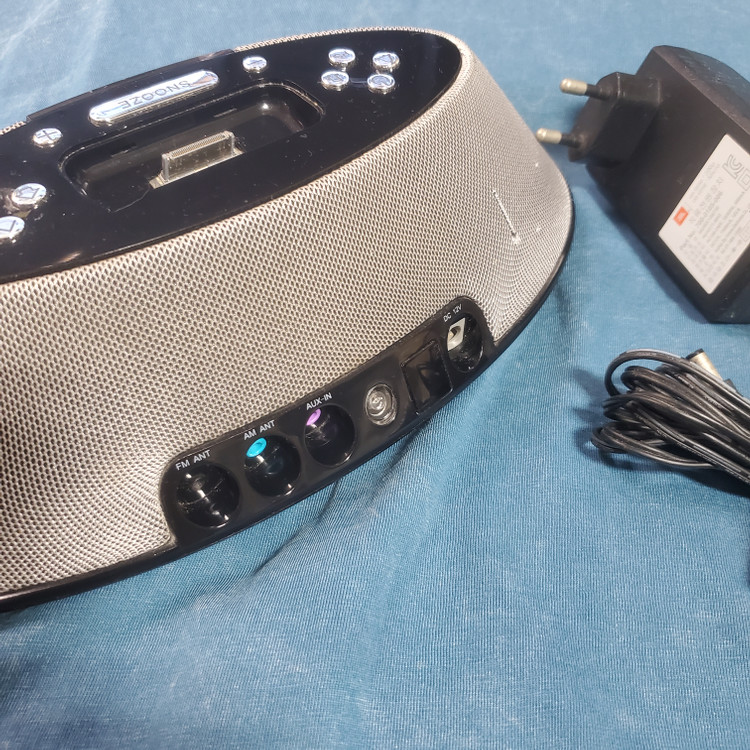 JBL On Stage 시리즈 (아이팟 도킹 스피커)지털 라디오 이미지