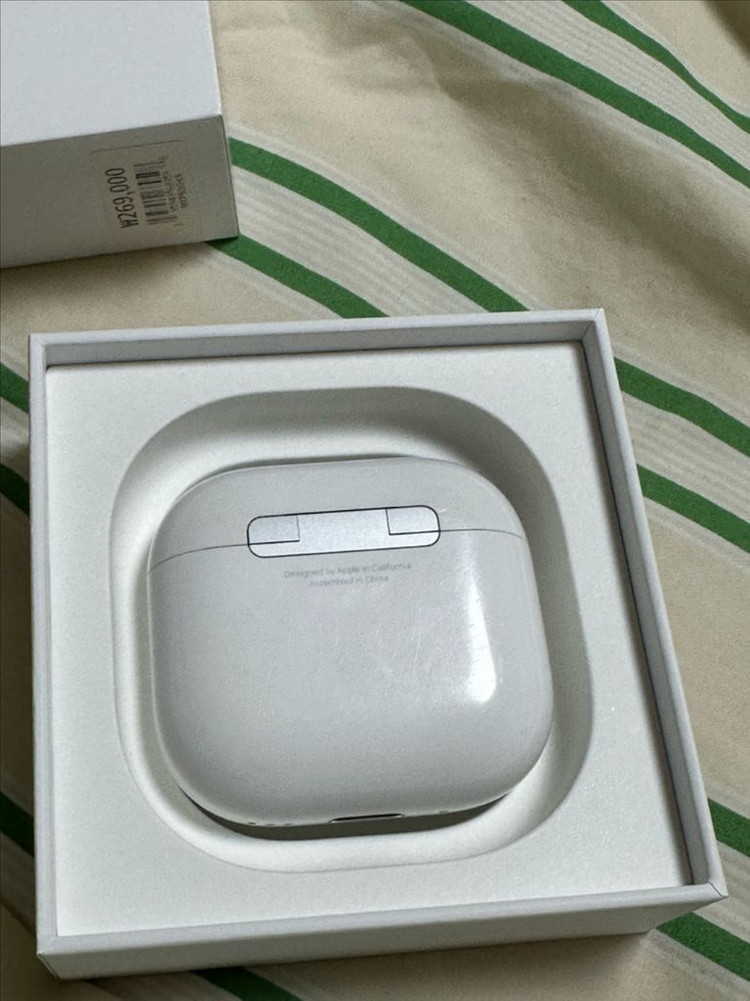 에어팟 4세대 노캔 이미지