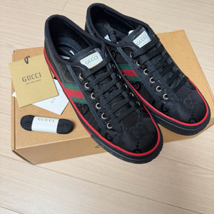 구찌 오프더그리드 스니커즈 7+사이즈 새상품 판매합니다 이미지