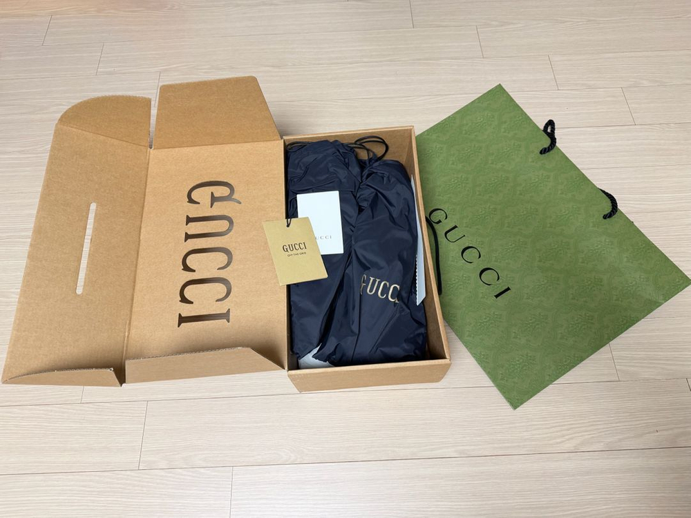 구찌 오프더그리드 스니커즈 7+사이즈 새상품 판매합니다 이미지