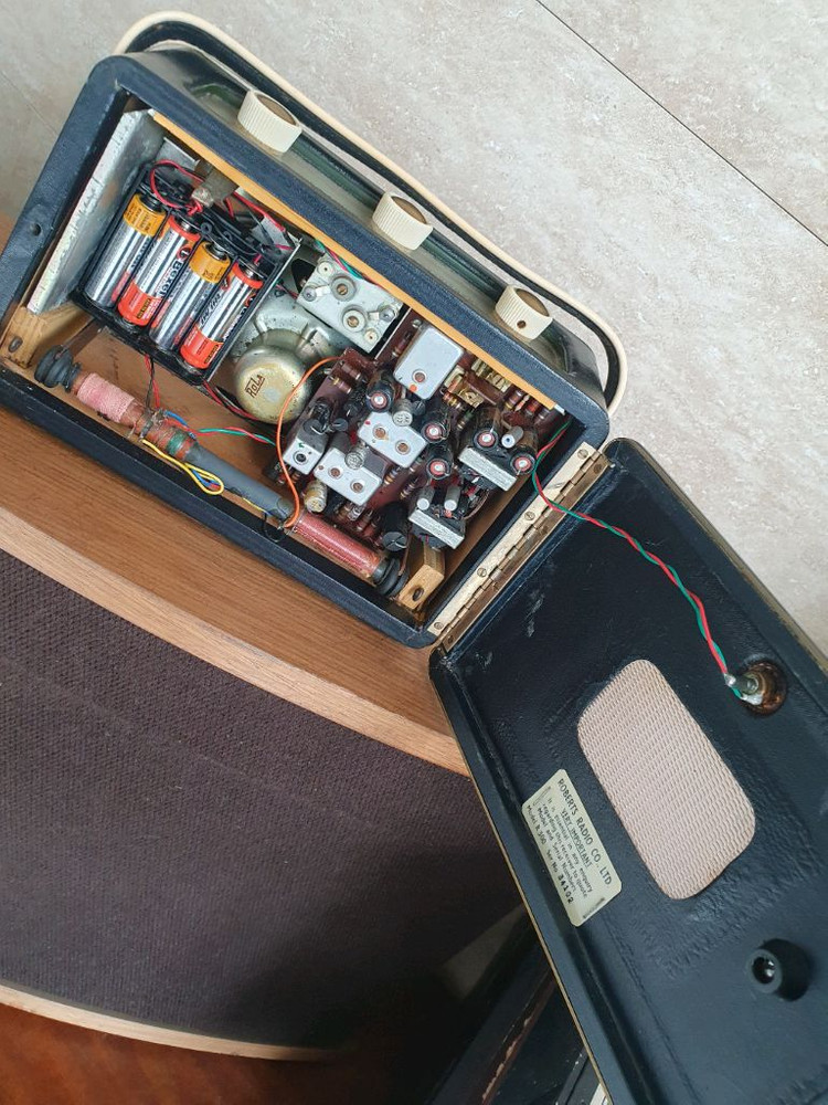 영국 로버츠 R 300라듸오 이미지