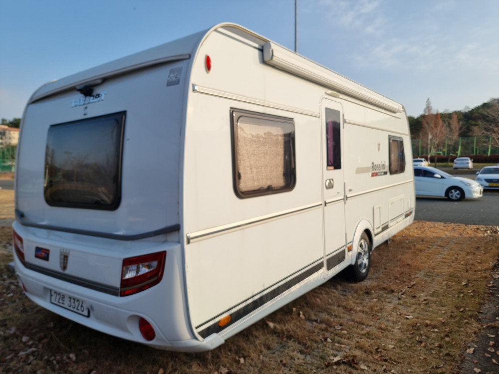 타버트 캠핑카 이미지