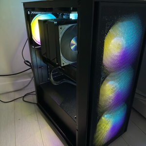 인텔 i7-14700F CPU와 RTX 4070 SUPER 이미지