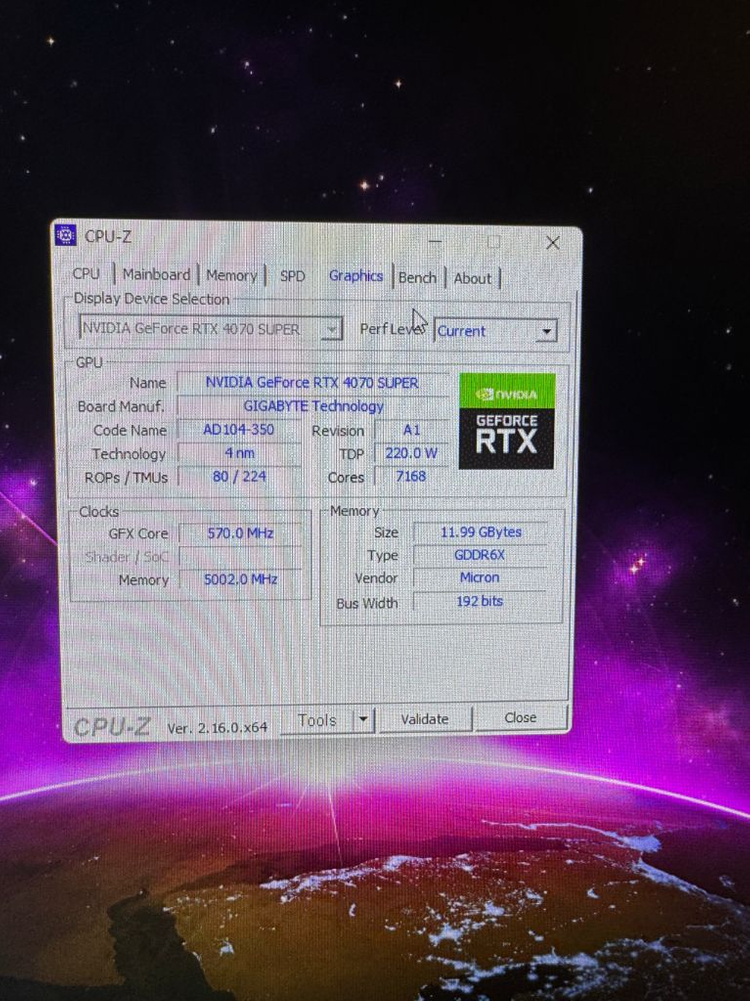 인텔 i7-14700F CPU와 RTX 4070 SUPER 이미지