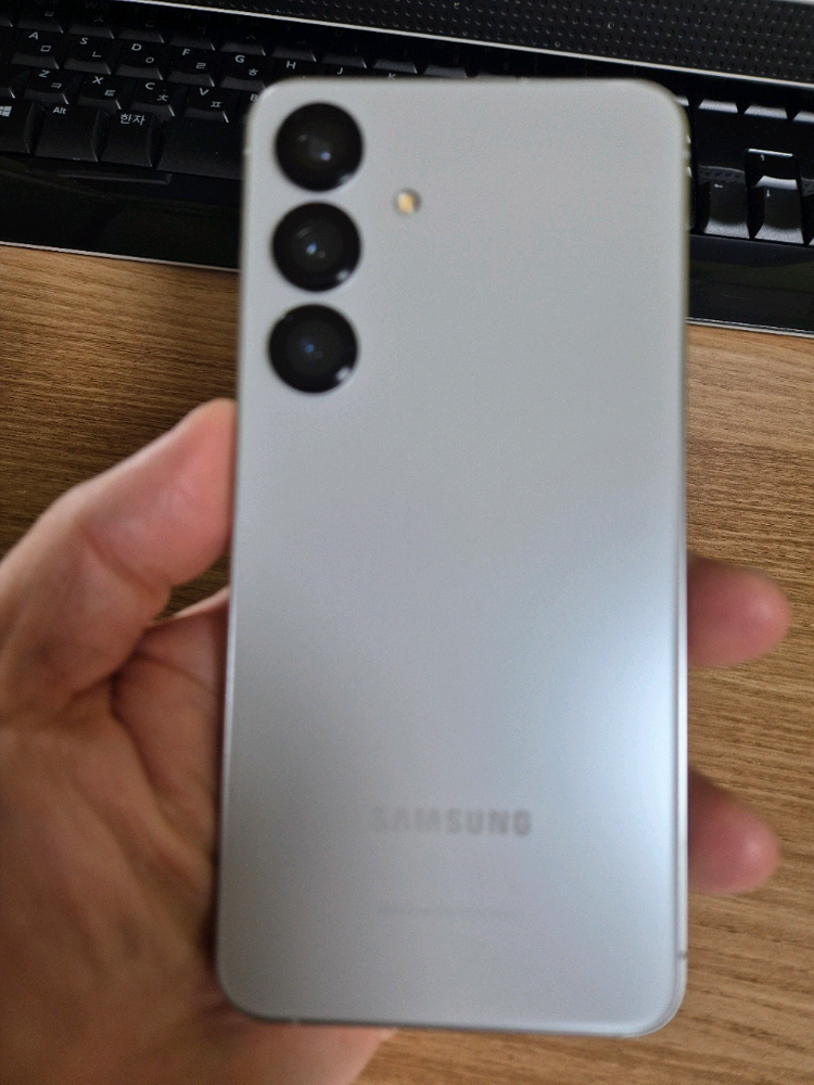 갤럭시 S24 256 마블그레이 이미지