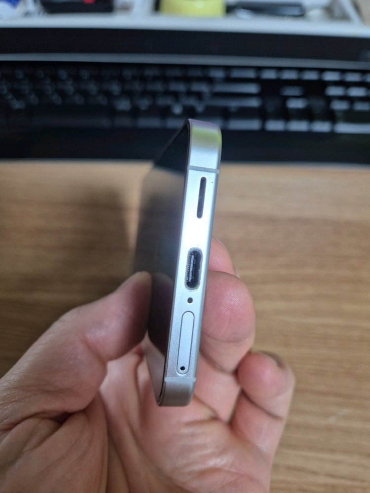 갤럭시 S24 256 마블그레이 이미지