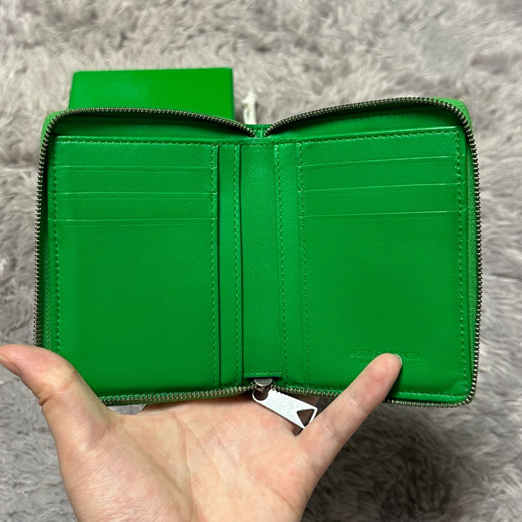 [풀구성] 보테가베네타 맥시 플랩 반지갑 그린 이미지