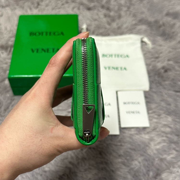 [풀구성] 보테가베네타 맥시 플랩 반지갑 그린 이미지