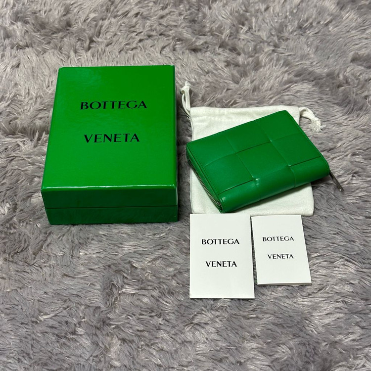 [풀구성] 보테가베네타 맥시 플랩 반지갑 그린 이미지