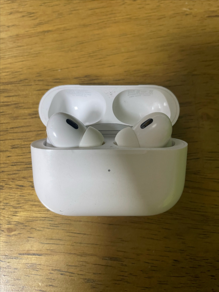 에어팟 프로2 8핀 이미지