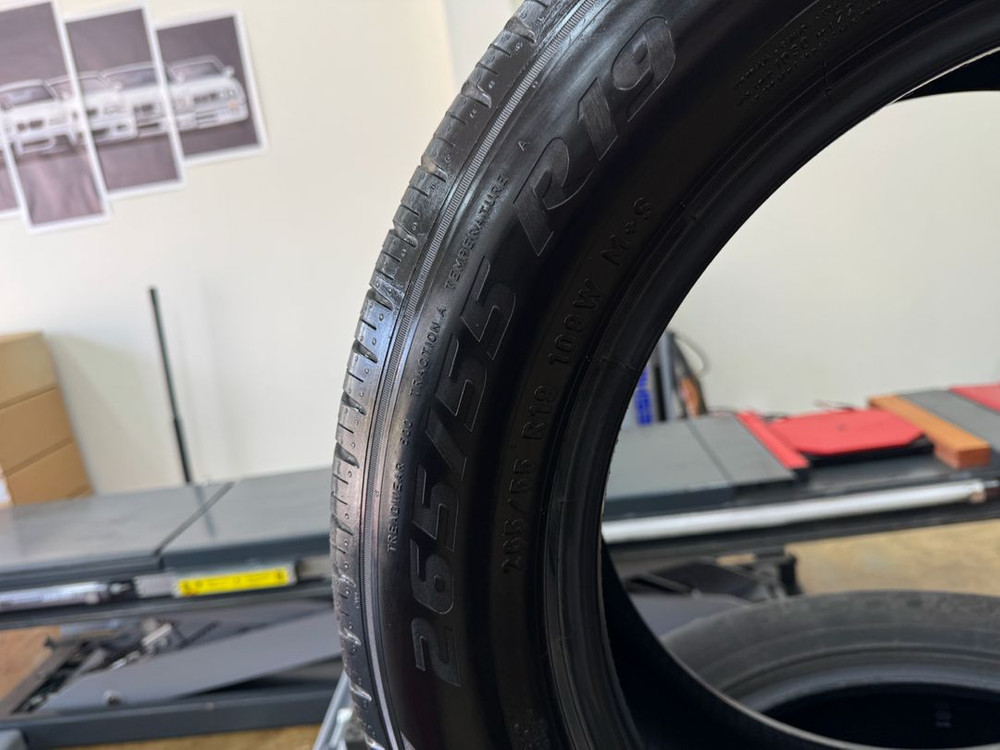 피렐리타이어 265 55 19 2개 팝니다 이미지