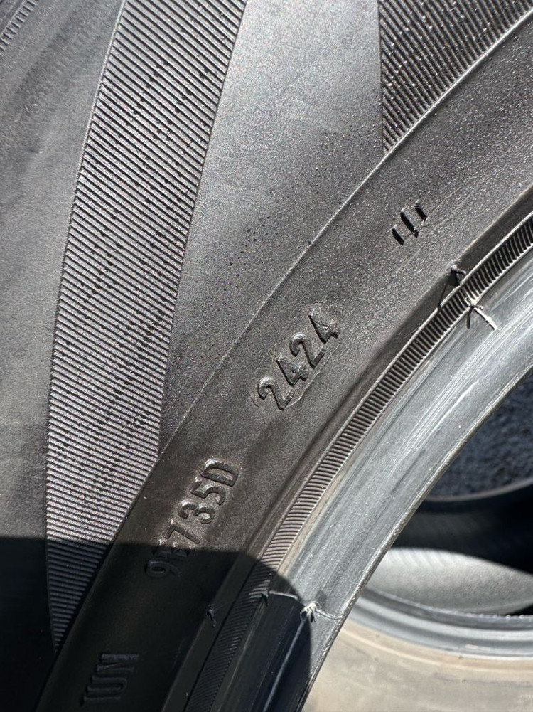 피렐리타이어 265 55 19 2개 팝니다 이미지