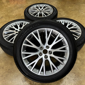 GV80 19인치휠타이어(카니발.싼타페.쏘렌토세팅2355519) 이미지