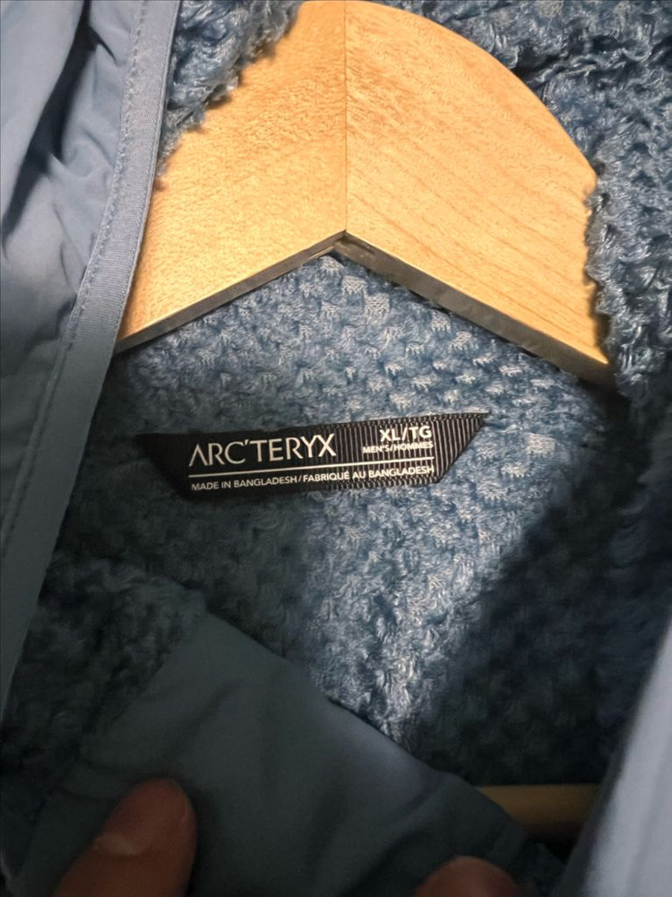 아크테릭스 프로톤 후디 이미지