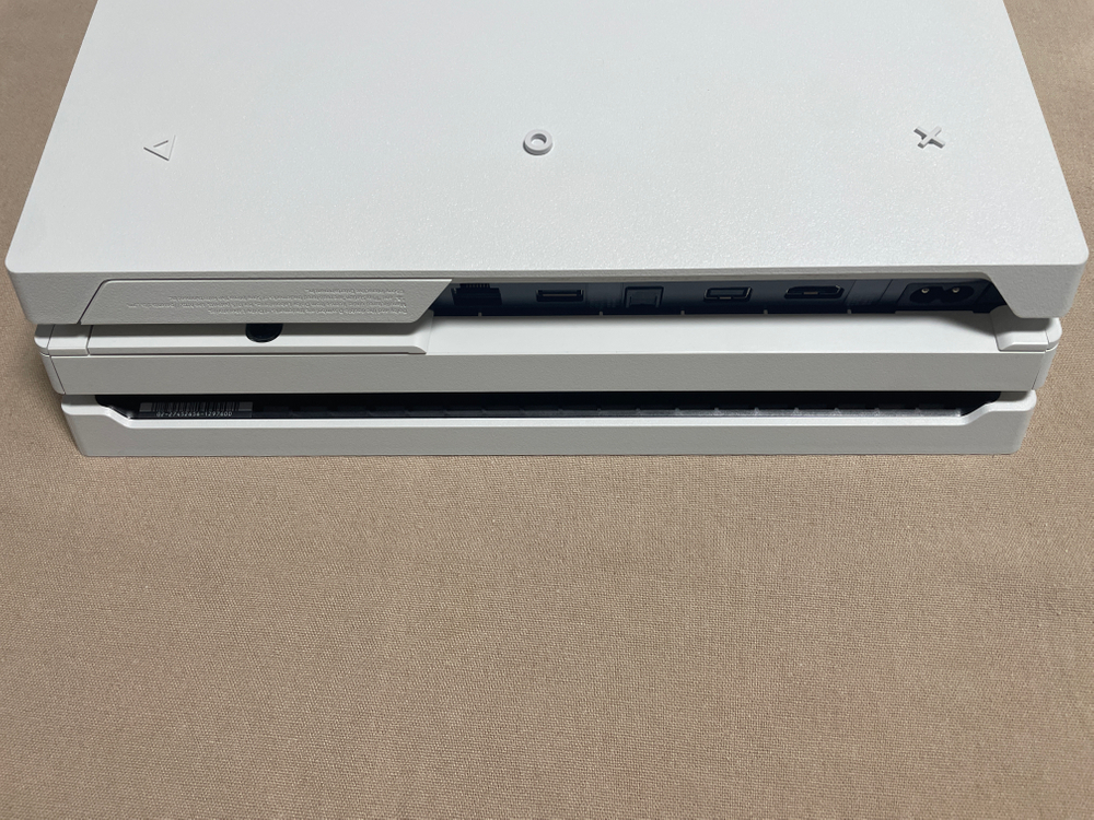 플스4프로 7128B 글레이셔화이트 풀박 S급(펌6.72) + SSD 1TB(미사용) 이미지