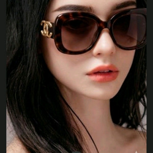 샤넬 CC로고 선글라스 이미지